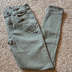 JUNIORS Olive Green Jeans